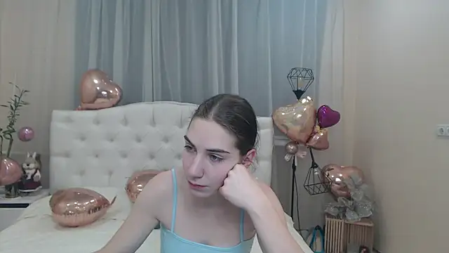 Snapshot of NikaStark_ chatting on 02/15/25, 07:17 NikaStark online show from 02/15/25, 07:17