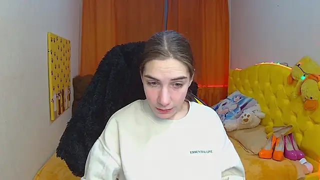 Snapshot of NikaStark_ chatting on 02/18/25, 07:19 NikaStark online show from 02/18/25, 07:19