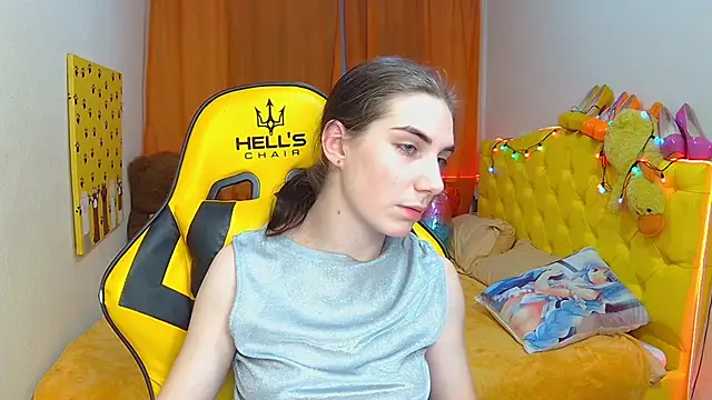 Snapshot of NikaStark_ chatting on 02/25/25, 10:39 NikaStark online show from 02/25/25, 10:39
