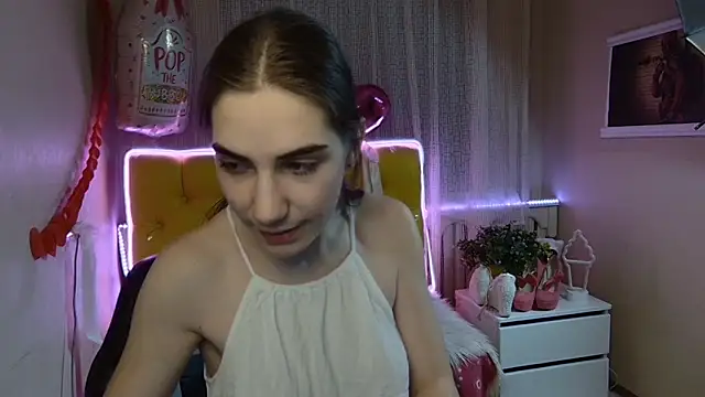 Snapshot of NikaStark_ chatting on 02/28/25, 11:56 NikaStark online show from 02/28/25, 11:56