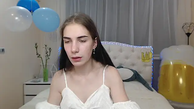 Snapshot of NikaStark_ chatting on 09/18/25, 06:37 NikaStark online show from 09/18/25, 06:37