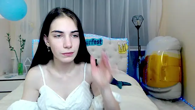 Snapshot of NikaStark_ chatting on 10/08/25, 06:11 NikaStark online show from 10/08/25, 06:11