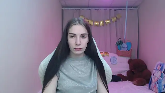 NikaStark  online show from 04/13/26, 06:46