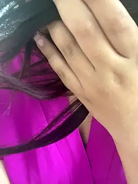 Snapshot of yassminsexy22 chatting on 09/09/25, 12:59 yassminsexy22 online show from 09/09/25, 12:59