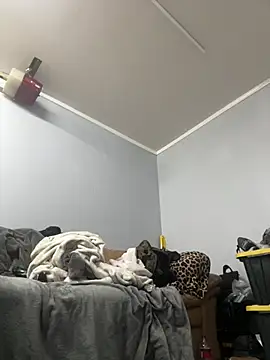 UtopianMisfit1 online show from 04/08/26, 09:42