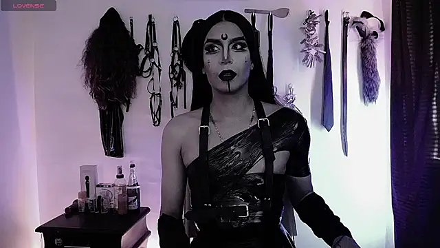 akinoro  online show from 10/31/25, 08:10