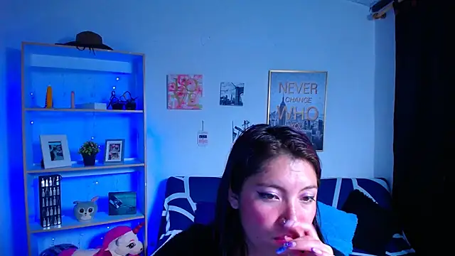 Snapshot of Sian__1 chatting on 01/11/25, 03:42 Sian 1 online show from 01/11/25, 03:42