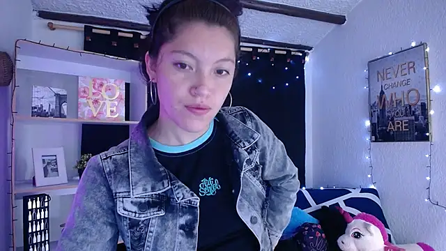 Snapshot of Sian__1 chatting on 01/20/25, 02:36 Sian 1 online show from 01/20/25, 02:36