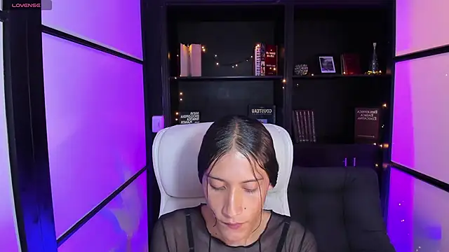 Snapshot of CamilaHarperr_ chatting on 01/21/25, 04:54 CamilaHarperr online show from 01/21/25, 04:54