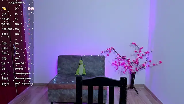 Snapshot of CamilaHarperr_ chatting on 01/17/26, 12:15 CamilaHarperr online show from 01/17/26, 12:15