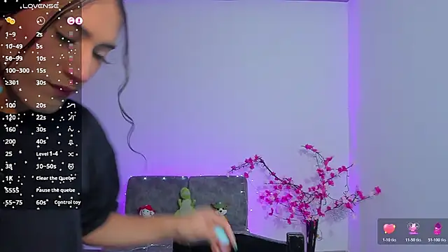 Snapshot of CamilaHarperr_ chatting on 02/14/26, 01:57 CamilaHarperr online show from 02/14/26, 01:57