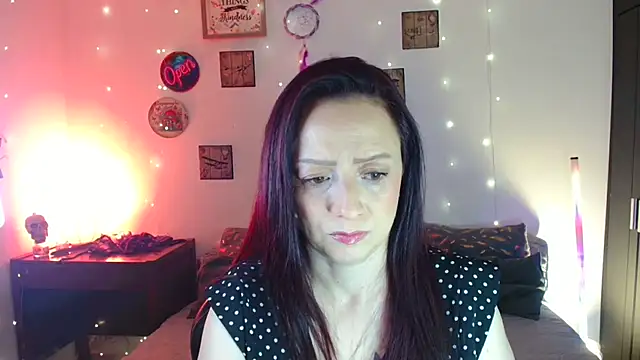 Snapshot of catalinamommyx chatting on 06/16/26, 12:46 catalinamommyx online show from 06/16/26, 12:46