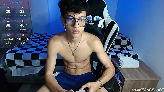 Angelligth online show from 02/17/26, 03:36