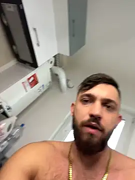 LoveIsBlind  online show from 12/09/24, 10:11