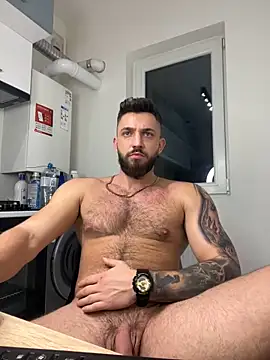 LoveIsBlind  online show from 12/18/24, 12:32