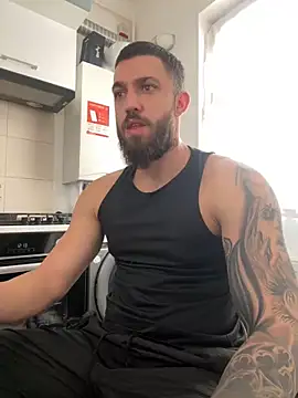 LoveIsBlind  online show from 10/28/25, 09:13