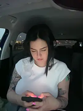 Snapshot of NaomiSquirts chatting on 02/08/25, 05:08 NaomiSquirts online show from 02/08/25, 05:08