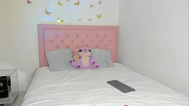 Snapshot of _violetadulce chatting on 09/25/25, 01:42 violetadulce online show from 09/25/25, 01:42