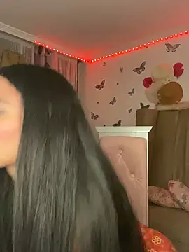 Snapshot of lina_pink chatting on 01/17/25, 03:45 lina pink online show from 01/17/25, 03:45