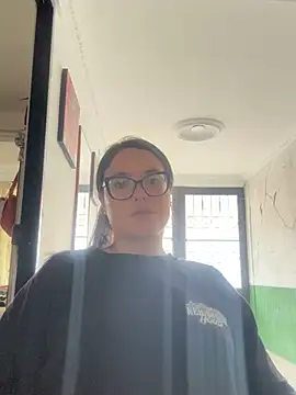 Snapshot of Karla-sexy01 chatting on 12/25/24, 08:17 Karla-sexy01 online show from 12/25/24, 08:17