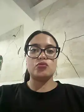 Snapshot of Karla-sexy01 chatting on 12/26/24, 02:33 Karla-sexy01 online show from 12/26/24, 02:33