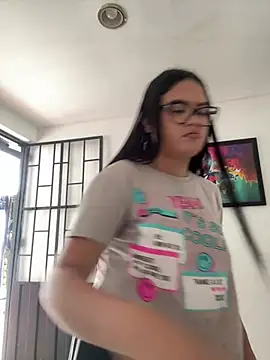 Snapshot of Karla-sexy01 chatting on 02/06/25, 06:56 Karla-sexy01 online show from 02/06/25, 06:56