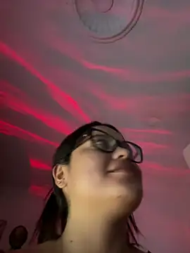 Snapshot of Karla-sexy01 chatting on 02/17/25, 09:35 Karla-sexy01 online show from 02/17/25, 09:35