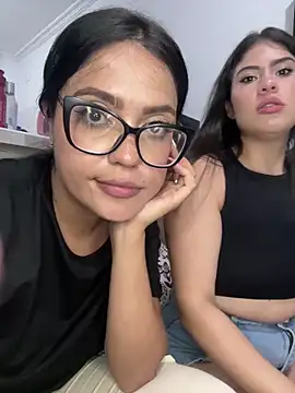 Snapshot of Karla-sexy01 chatting on 09/26/25, 02:48 Karla-sexy01 online show from 09/26/25, 02:48