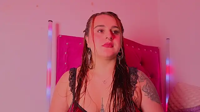 evy orange1 online show from 11/25/25, 01:05