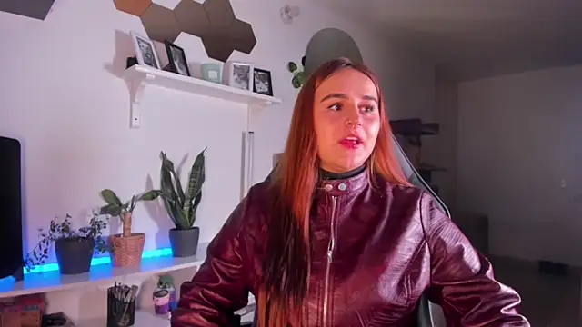 evy orange1 online show from 02/09/26, 04:27