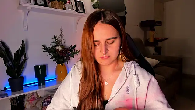 evy orange1 online show from 03/14/26, 12:06