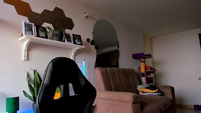 evy orange1 online show from 03/26/26, 03:39