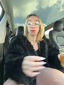 Snapshot of Giuliana_baby chatting on 03/28/26, 08:58 Giuliana baby online show from 03/28/26, 08:58