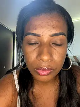 KriisvanyLeroy online show from 12/21/25, 10:28