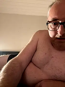 Snapshot of Ronaldo50_DK chatting on 11/19/25, 04:51 Ronaldo50 DK online show from 11/19/25, 04:51