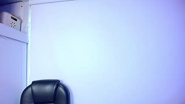 Emma monserrat online show from 11/29/25, 07:50