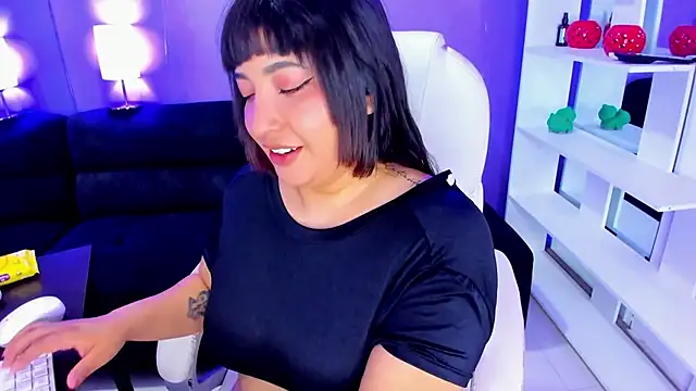 Emma monserrat online show from 04/30/26, 11:16