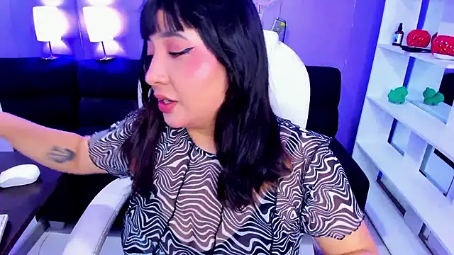 Emma monserrat online show from 05/02/26, 11:26
