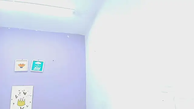 Snapshot of veronica_sinner_ chatting on 02/13/25, 12:00 veronica sinner  online show from 02/13/25, 12:00