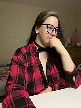 hungry1bunny online show from 04/29/26, 04:44