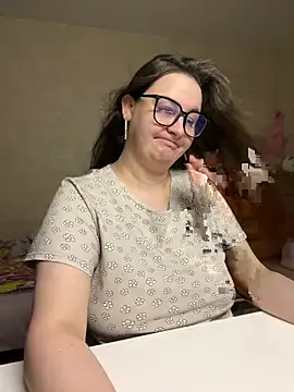 hungry1bunny online show from 05/13/26, 04:48
