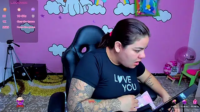 Sharon hils online show from 03/30/26, 12:17