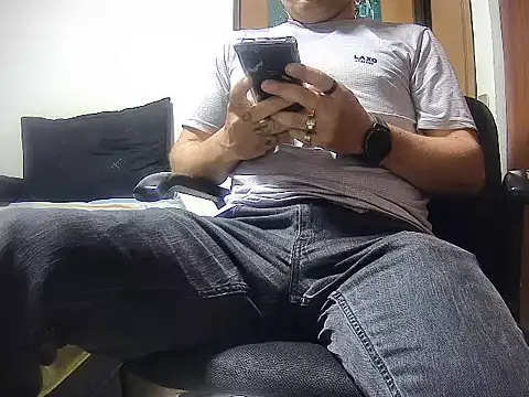 Snapshot of Ponpeo chatting on 07/22/26, 02:47 Ponpeo online show from 07/22/26, 02:47