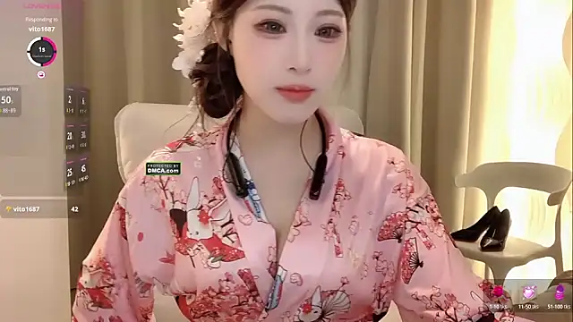zhuzhu-520- online show from 10/06/25, 04:26
