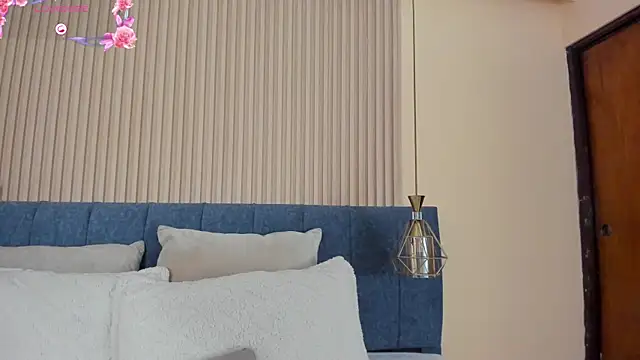 kathecute   online show from 11/27/25, 01:40