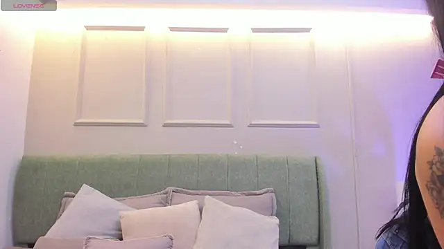 kathecute   online show from 03/01/26, 12:12