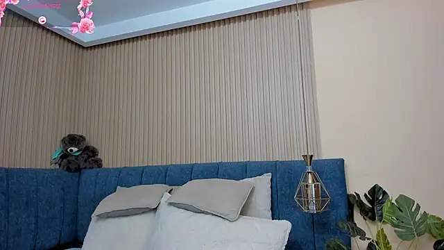 kathecute   online show from 04/01/26, 01:39