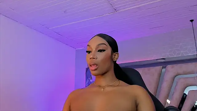 Snapshot of ChaynnaCooper chatting on 12/15/24, 08:58 ChaynnaCooper online show from 12/15/24, 08:58