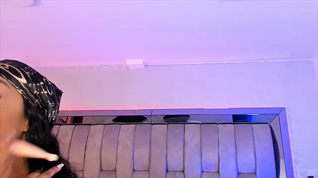 Snapshot of ChaynnaCooper chatting on 01/20/25, 11:35 ChaynnaCooper online show from 01/20/25, 11:35