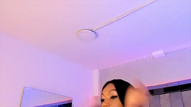 Snapshot of ChaynnaCooper chatting on 01/27/25, 11:54 ChaynnaCooper online show from 01/27/25, 11:54